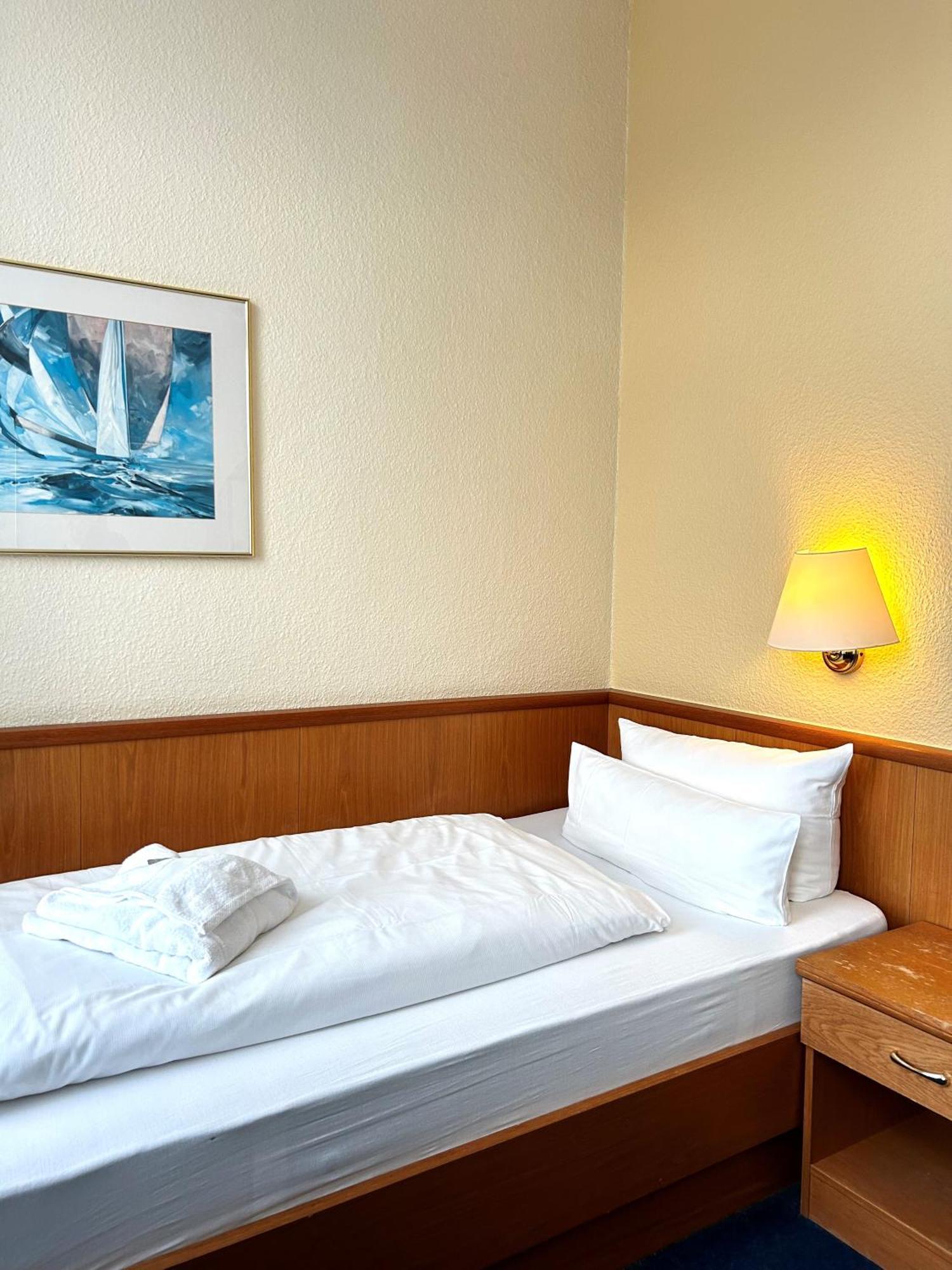 City Hotel Valois Wilhelmshaven Ngoại thất bức ảnh